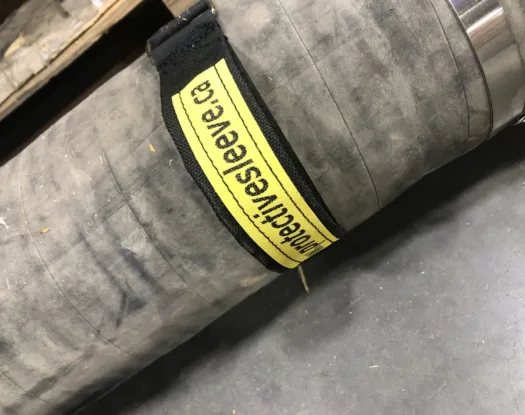 Handy Handle around a large-diameter hose