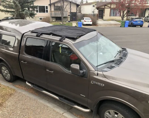 Sunroof hail cover on a pickup, seen from the front