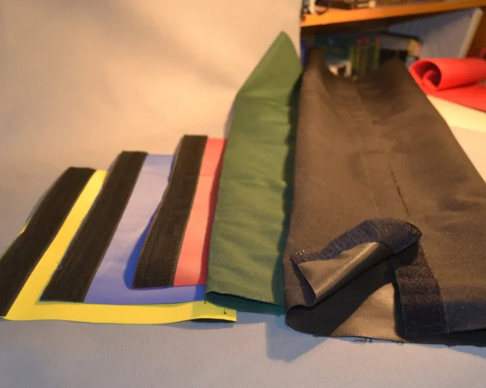 Sleeve fabric in several colours